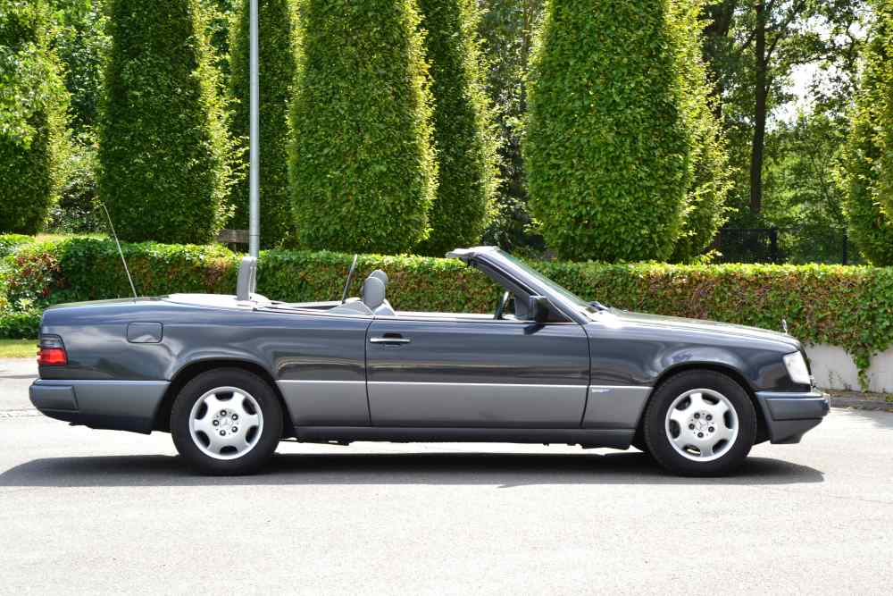 Modèle Réduit Mercedes-Benz 300 CE 24 Cabriolet 1:43 Par Minichamps - Neuf Dans Sa Boîte