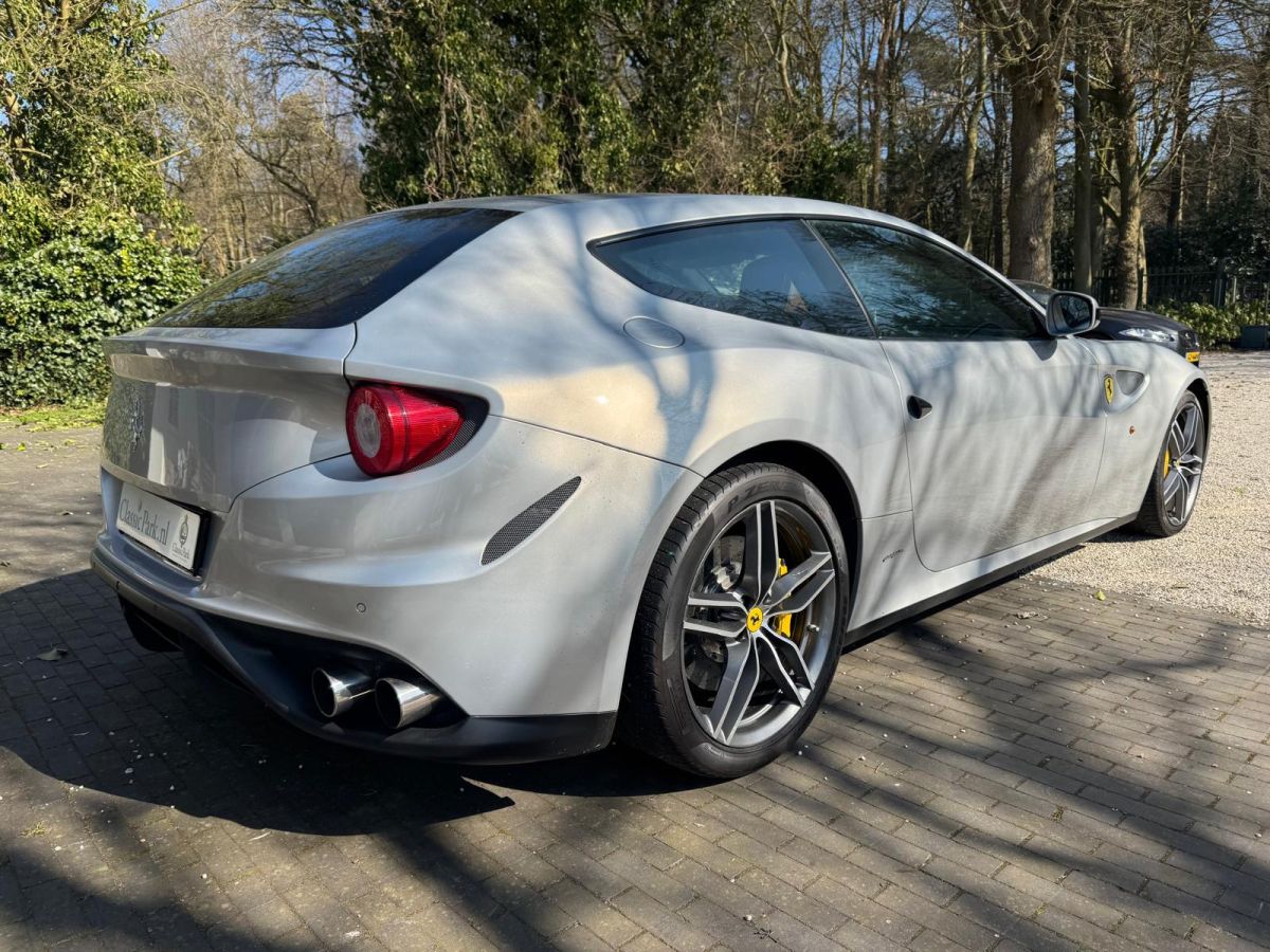 Ferrari FF 6.3 V12 - Classic Park Cars