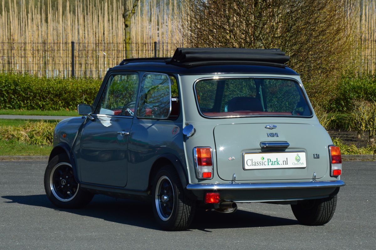 Rover Mini Cooper 1.3i Kensington - Classic Park Cars